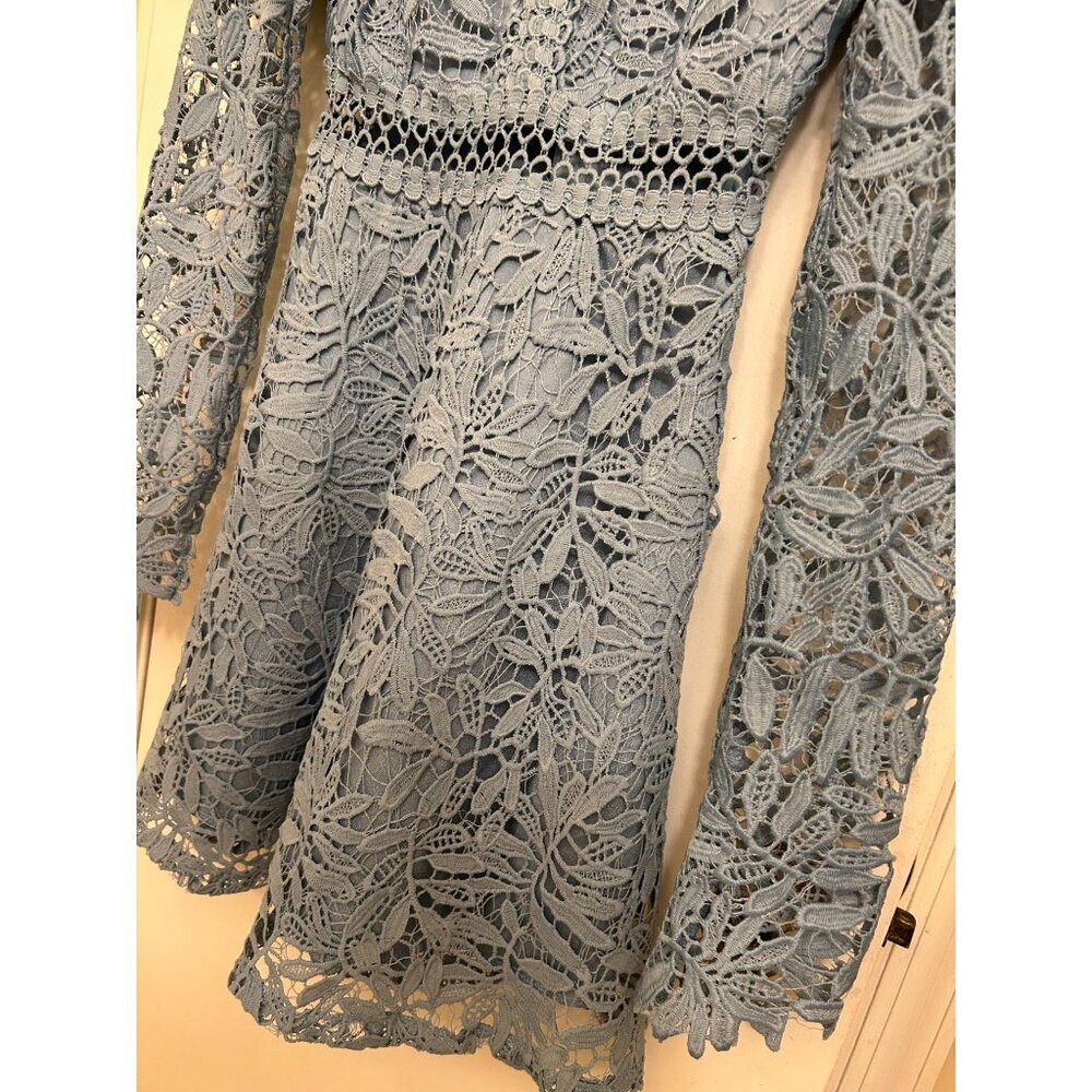 NWT Boohoo Women's Lace Crochet Long Sleeve Flare Dress Blue Sz 4 - Picture 3 of 16